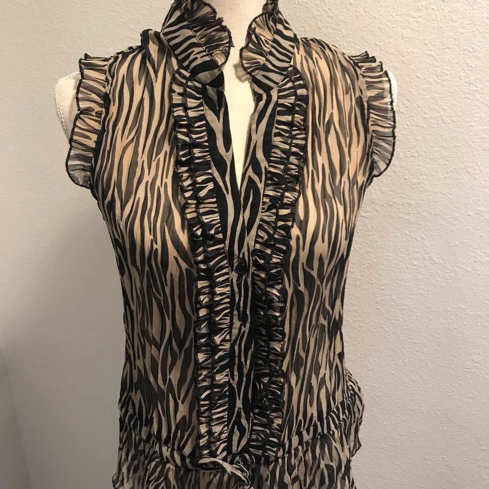 Sleeveless Blouse